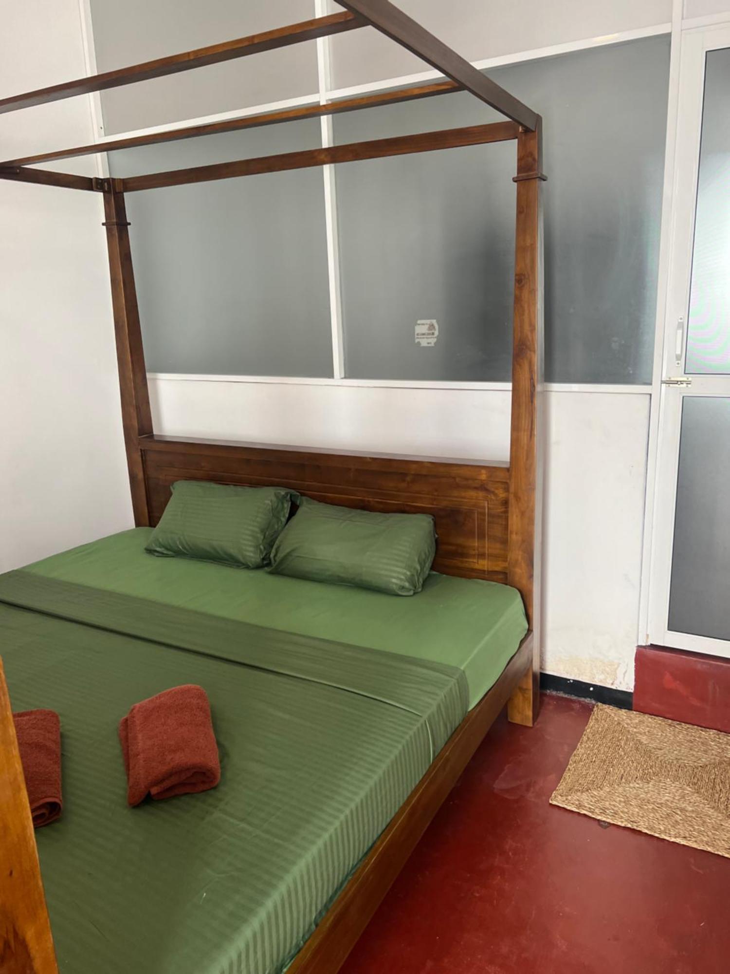 Hari Hari Hostel Велигама Экстерьер фото