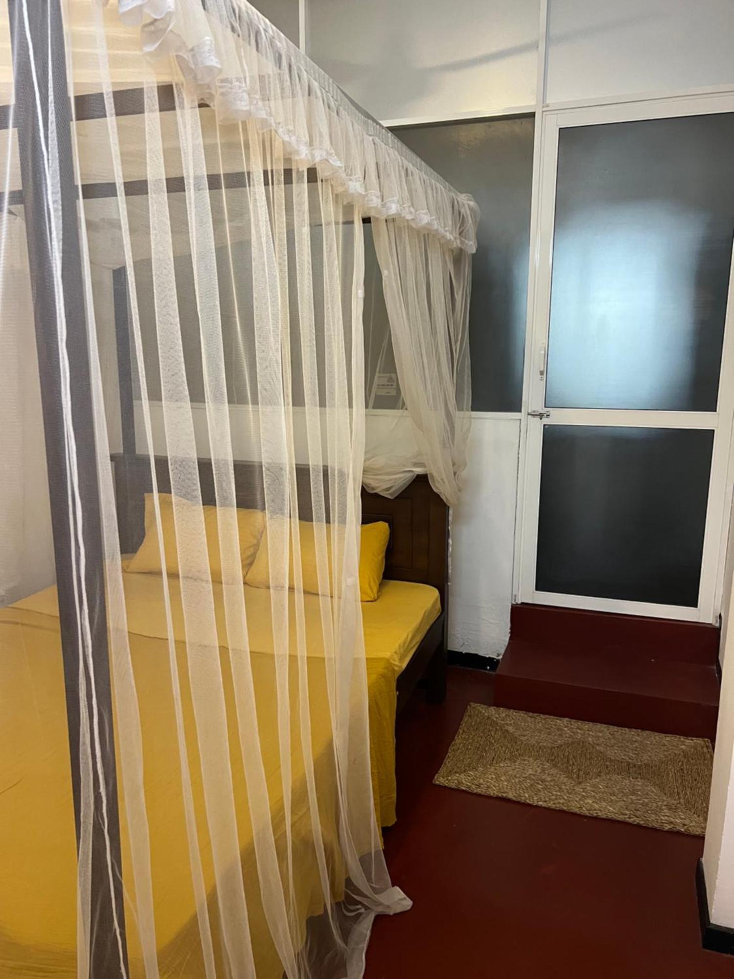 Hari Hari Hostel Велигама Экстерьер фото