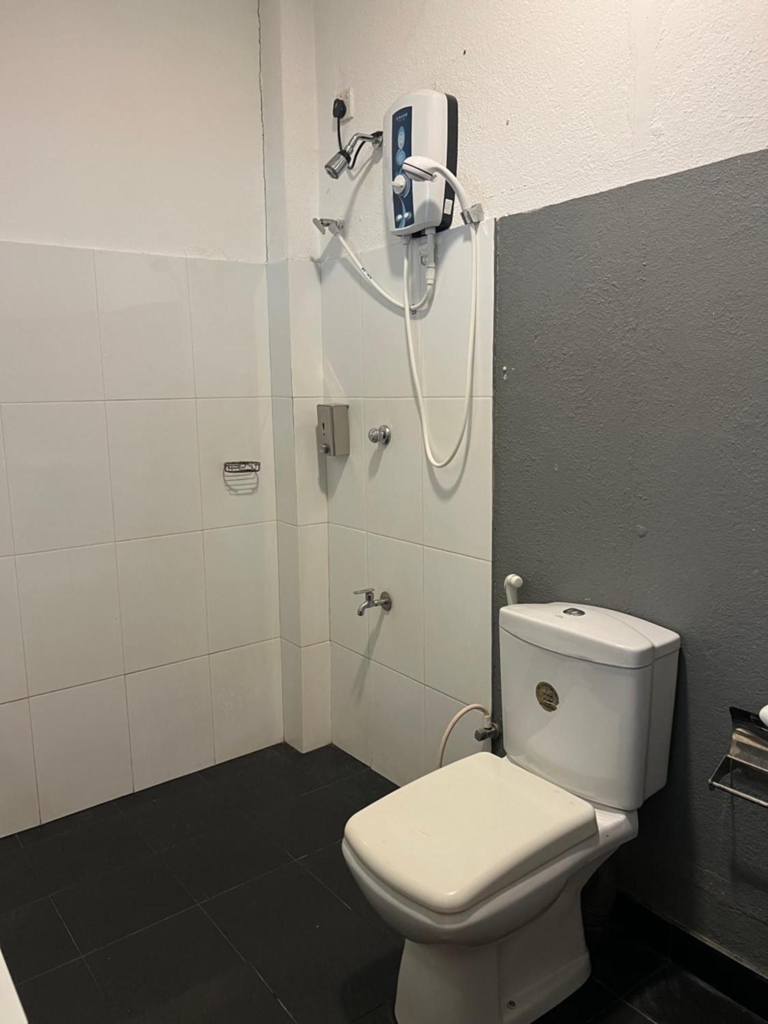 Hari Hari Hostel Велигама Экстерьер фото