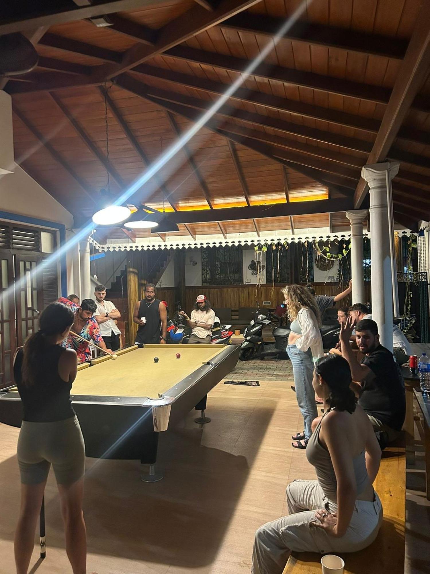 Hari Hari Hostel Велигама Экстерьер фото